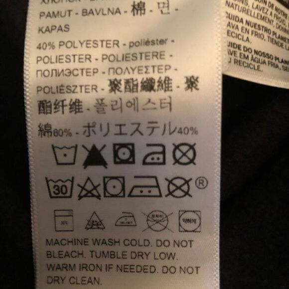 Levi’s Black Sweatshirt - Picture 8 of 8